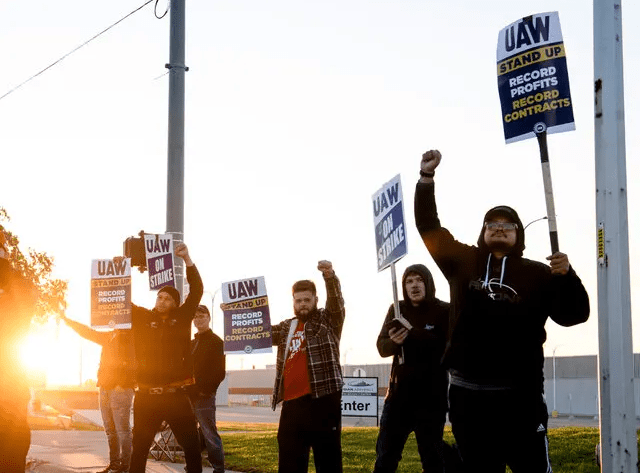 UAW Launches Isolated Strikes Against Big Three&nbsp;Automakers