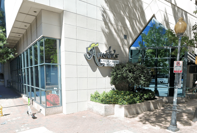 Amelie’s Workers Laid Off, While Manager Gets&nbsp;Bonus